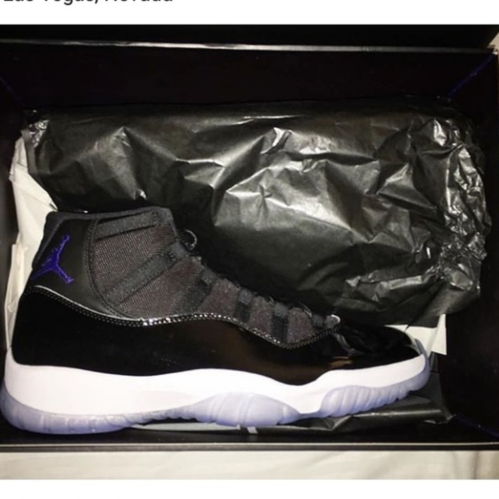 Retro 11 Space Jam Size 9 Brand New